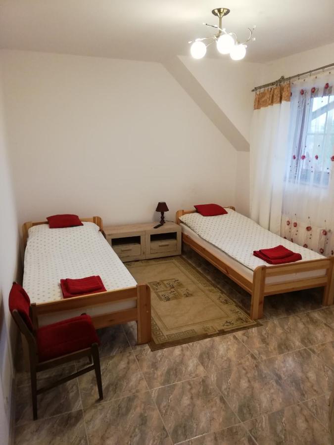 Potok 5 Hotel Zloczew Exterior photo